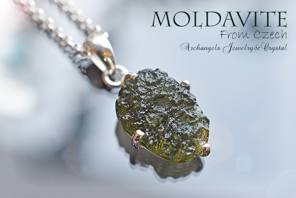 天然石 パワーストーン|モルダバイト　Moldavite　隕石　チェコ産　チェコスロバキア　ペンダント アーキエンジェルズ　大分市