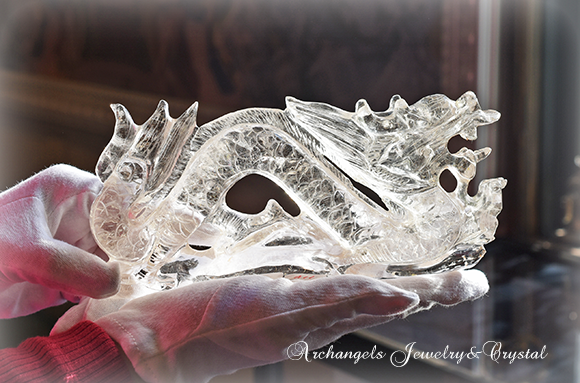 天然石 パワーストーン|ドラゴン 龍 竜 クリアクォーツ 水晶 ルチルクォーツ 針入り水晶 カーヴィング アーキエンジェルズ